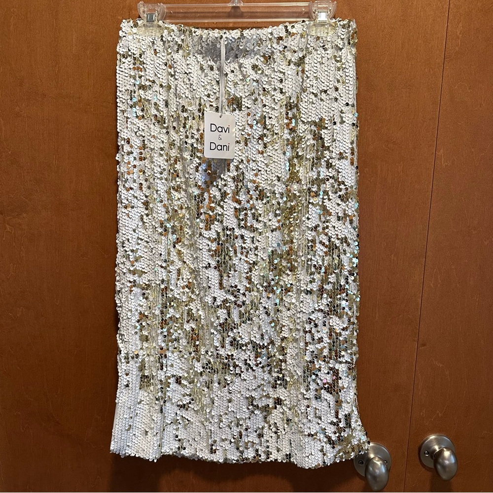 DAVI & DANI Glittering Gold/White Sequin Pencil Skirt